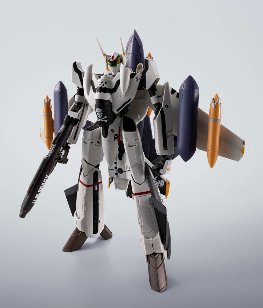 Macross 7 Hi-Metal R Action Figure VF-0S Phoenix (Roy Focker Use) & QF-2200D-B Ghost Set 14 cm Bandai Tamashii Nations