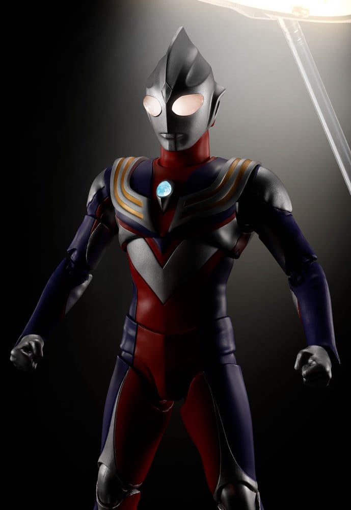 Ultraman Series S.H.Figuarts Shinkocchou Seihou Action Figure Ultraman Tiga Multi Type 30th Anniversary Edition 15 cm