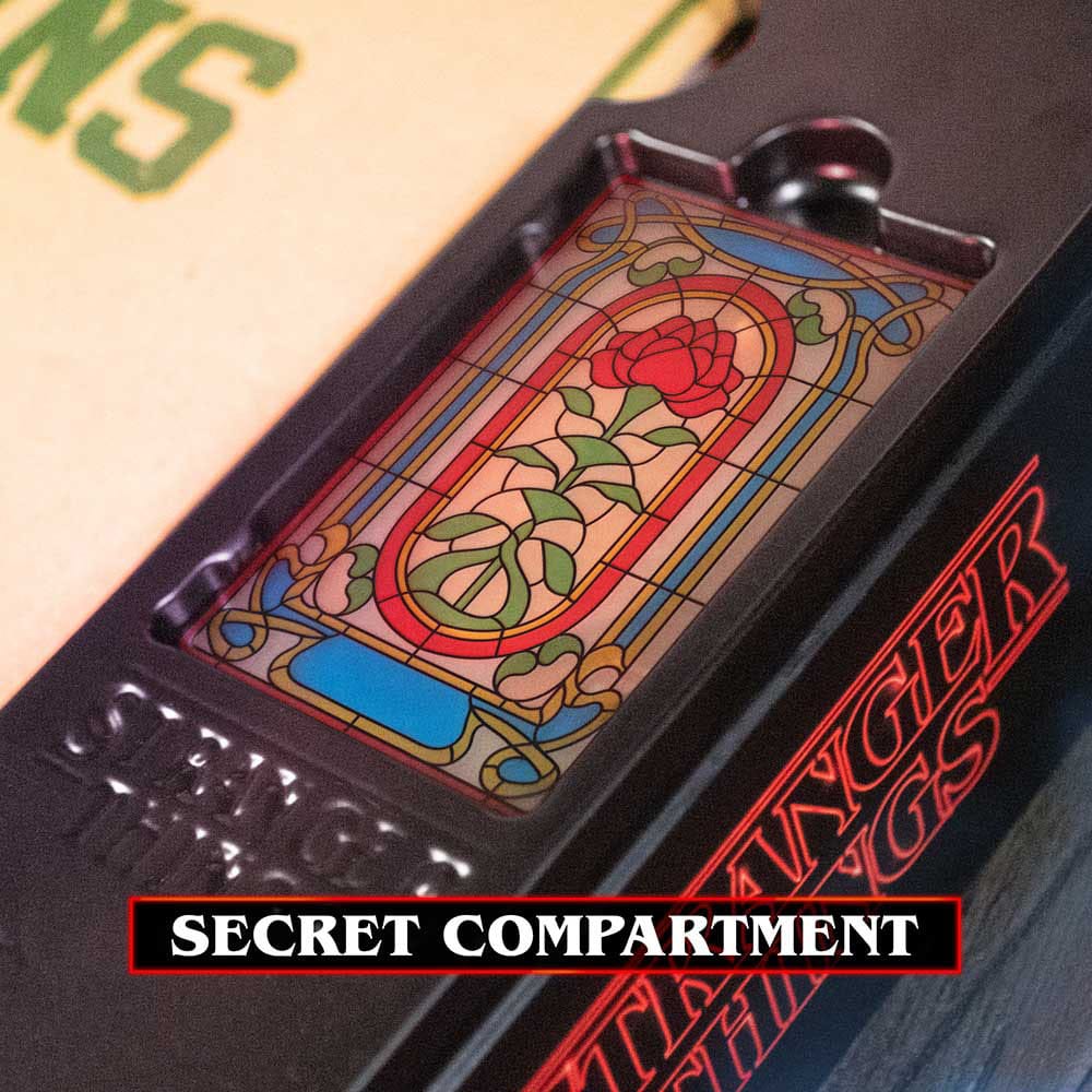 Stranger Things - Hawkins Memories Kit "Vecna's Curse" Limited Edition Doctor Collector