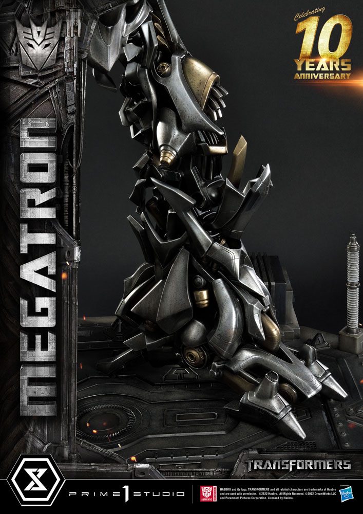 Transformers Museum Masterline Statue Megatron Regular Version 84 cm