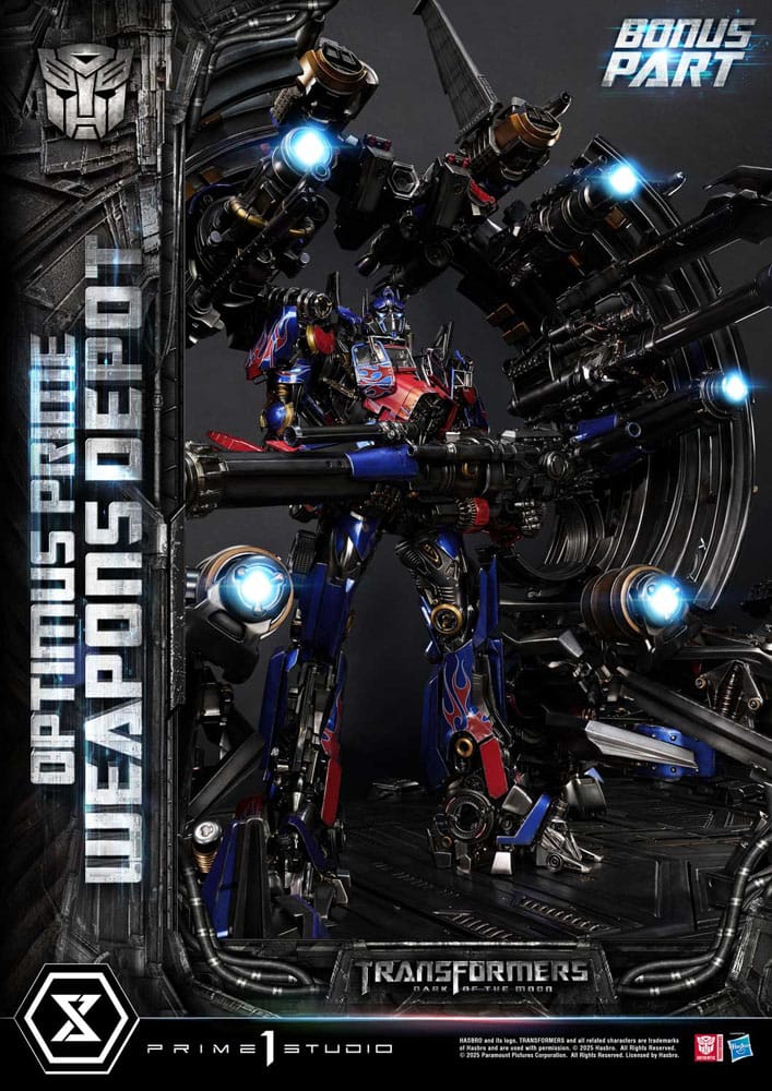 Transformers: Dark of the Moon (Film) Museum Masterline Statue Optimus Prime Weapons Depot Bonus Version 127 cm