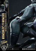DC Comics Ultimate Premium Masterline Series Statue 1/4 Batman & Catwoman (Concept Design by Clay Mann) 56 cm
